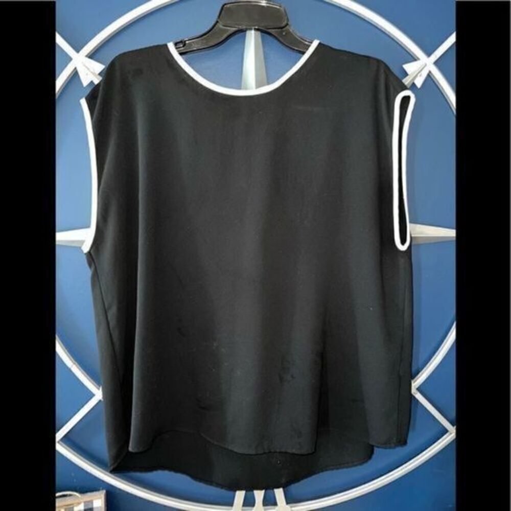 Forever 21 Plus Blouse Top Shirt ‎ Black White Career Basic Sleeveless 0X XL